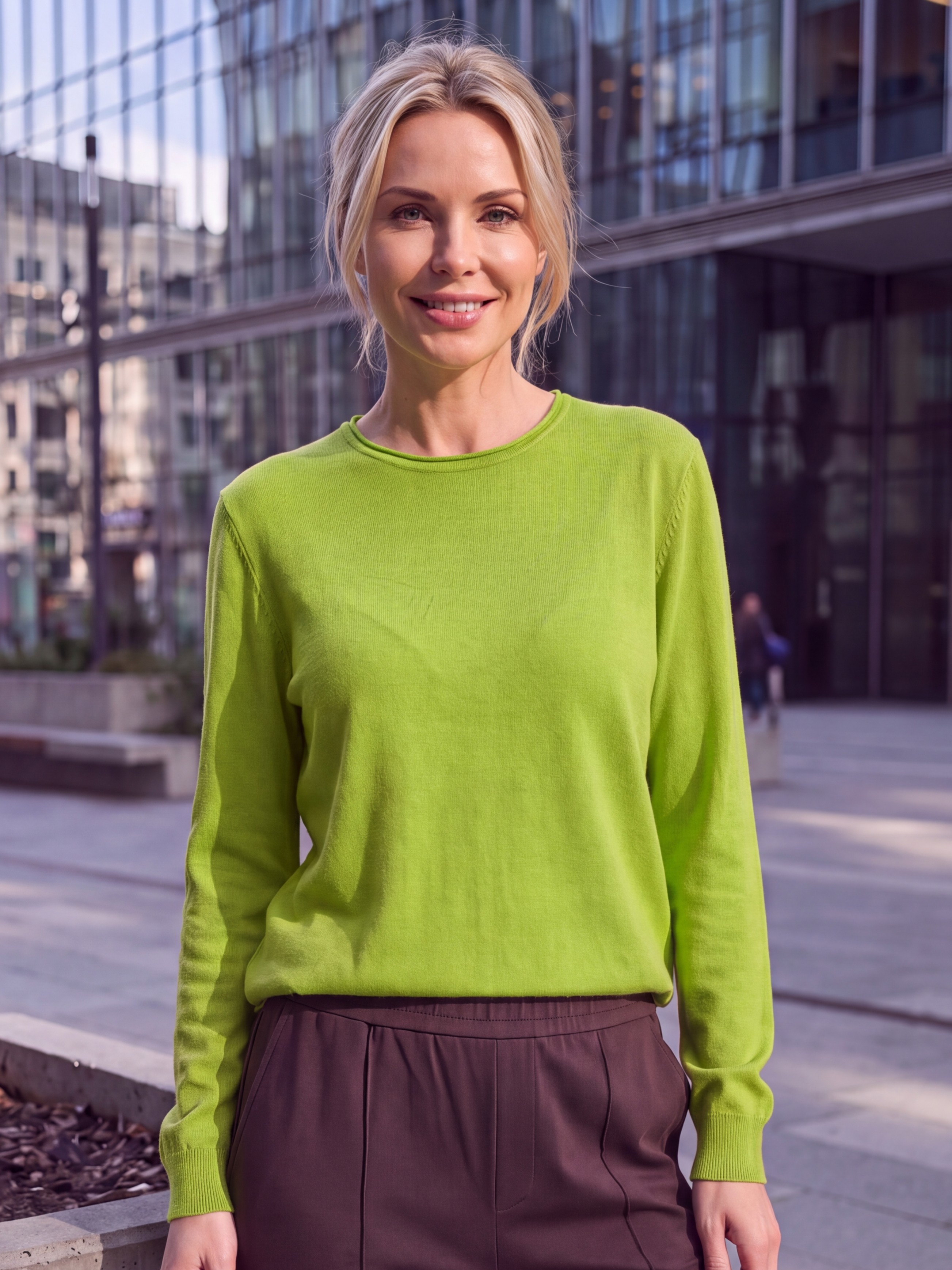 Dámsky pulóver s okrúhlym výstrihom H.WINTER APPLE jablkovo zelená s.WEAR 